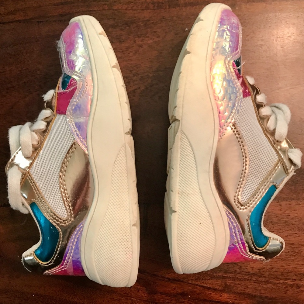Girls Metallic Colored Sneakers - sz 13